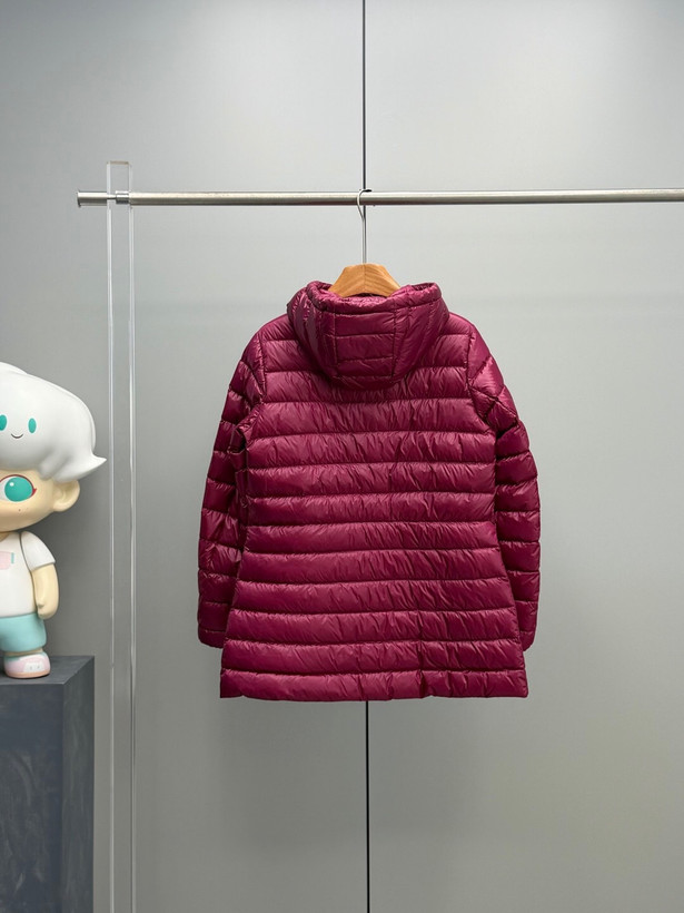 کاپشن زنانه برند Moncler