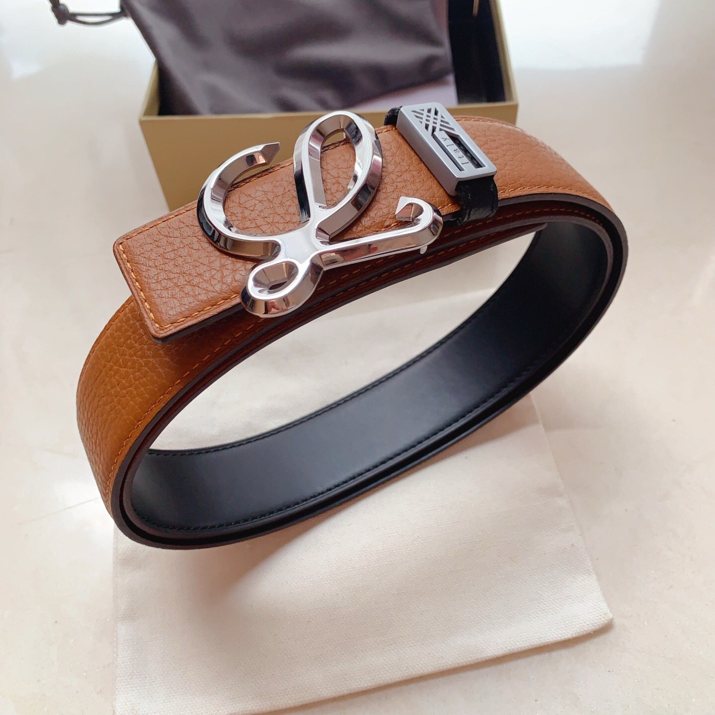 کمربند مردانه برند Loewe