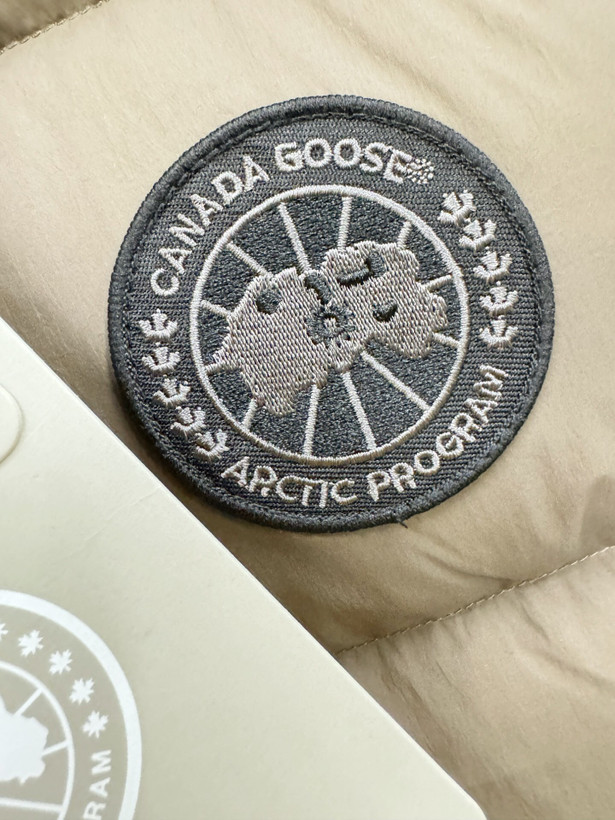 کاپشن مردانه برند Canada Goose