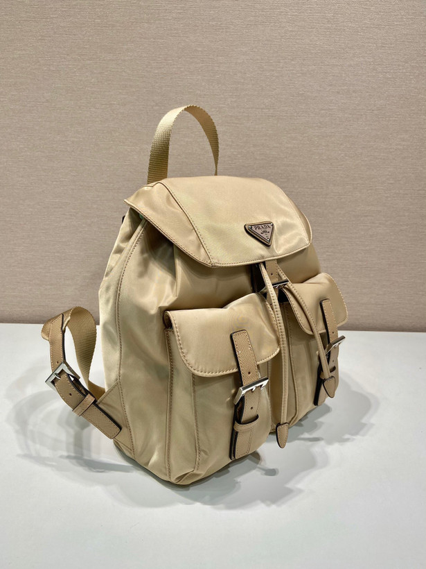 کیف کوله زنانه برند Prada