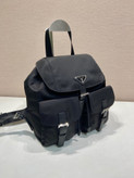 کیف کوله زنانه برند Prada