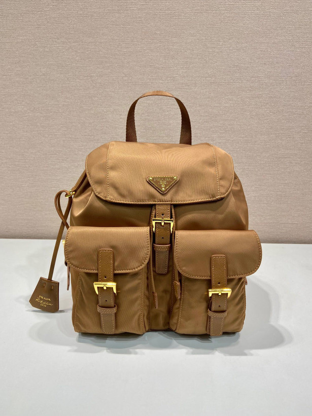 کیف کوله زنانه برند Prada