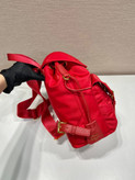 کیف کوله زنانه برند Prada
