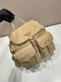 کیف کوله زنانه برند Prada