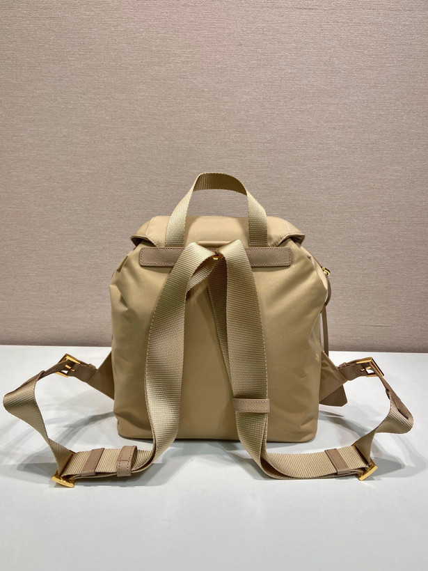 کیف کوله زنانه برند Prada