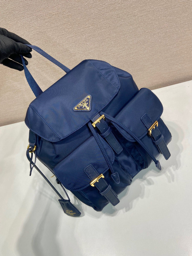 کیف کوله زنانه برند Prada