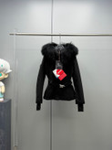 کاپشن زنانه برند Moncler