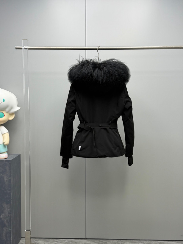 کاپشن زنانه برند Moncler
