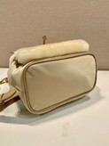 کیف کوله زنانه برند Prada