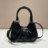 کیف چرم زنانه برند Prada