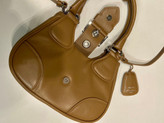 کیف چرم زنانه برند Prada