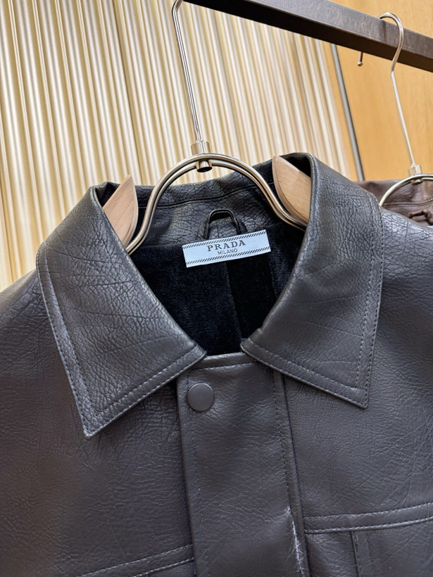 کاپشن چرم برند Prada