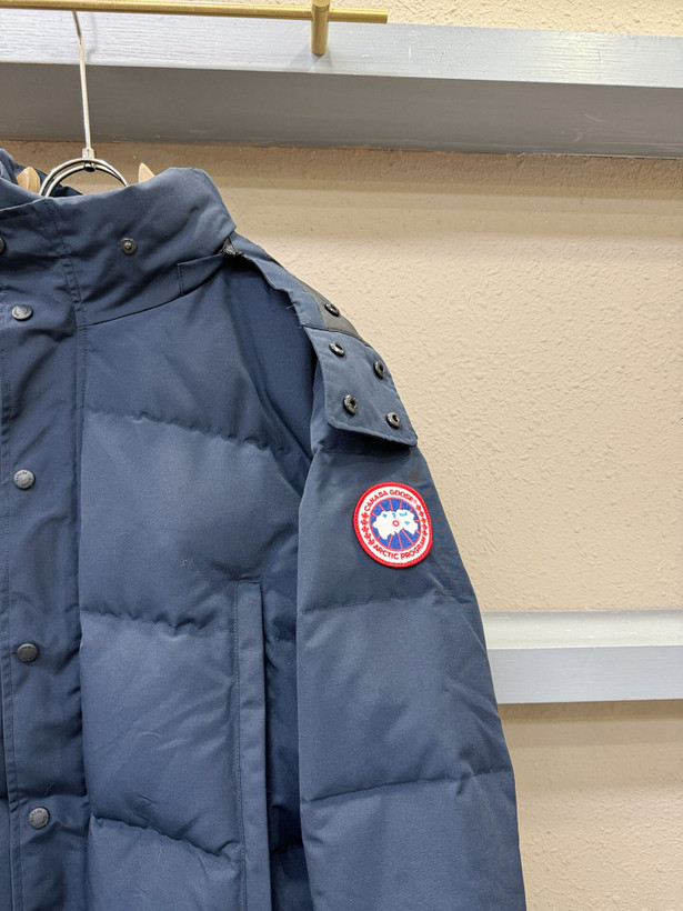 کاپشن مردانه برند Canada Goose