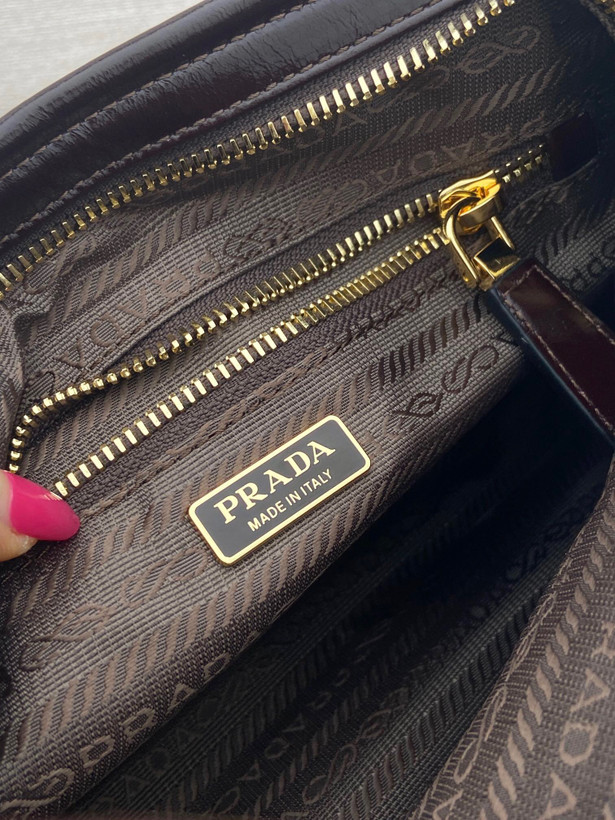 کیف زنانه برند Prada