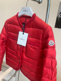 کاپشن زنانه برند Moncler