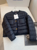 کاپشن زنانه برند Moncler