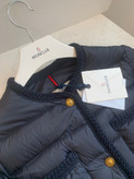 کاپشن زنانه برند Moncler