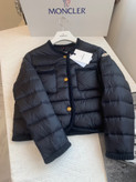 کاپشن زنانه برند Moncler