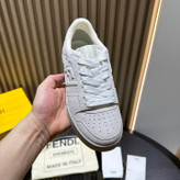 اسنیکر برند Fendi
