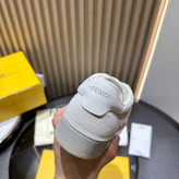 اسنیکر برند Fendi