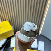 اسنیکر برند Fendi