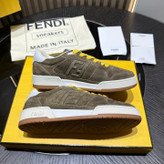 اسنیکر برند Fendi
