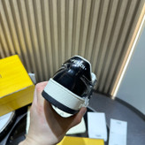 اسنیکر برند Fendi