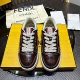 اسنیکر برند Fendi