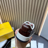 اسنیکر برند Fendi