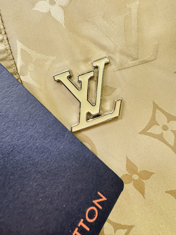 کاپشن مردانه برند Louis Vuitton