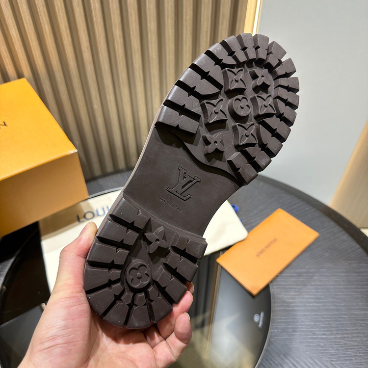 بوت مردانه برند Louis Vuitton