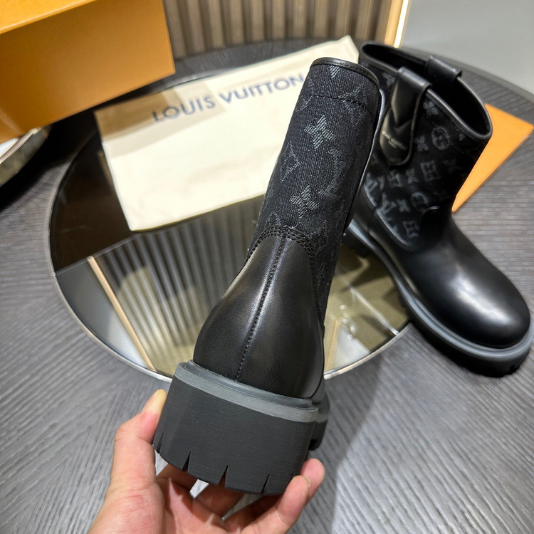 بوت مردانه برند Louis Vuitton