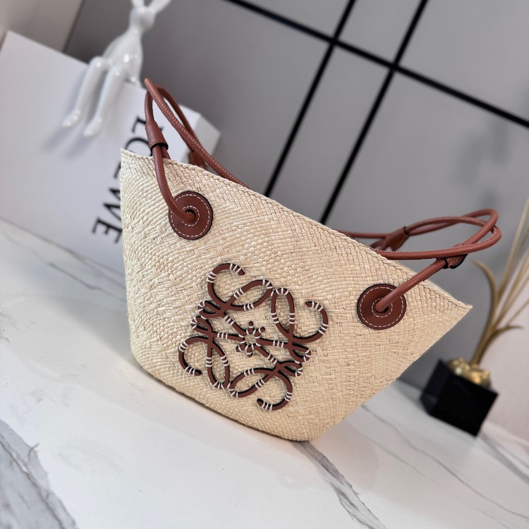 کیف زنانه برند Loewe مدل ۲۰۲۶