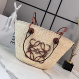 کیف زنانه برند Loewe مدل ۲۰۲۶