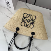 کیف زنانه برند Loewe مدل ۲۰۲۶