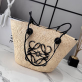 کیف زنانه برند Loewe مدل ۲۰۲۶