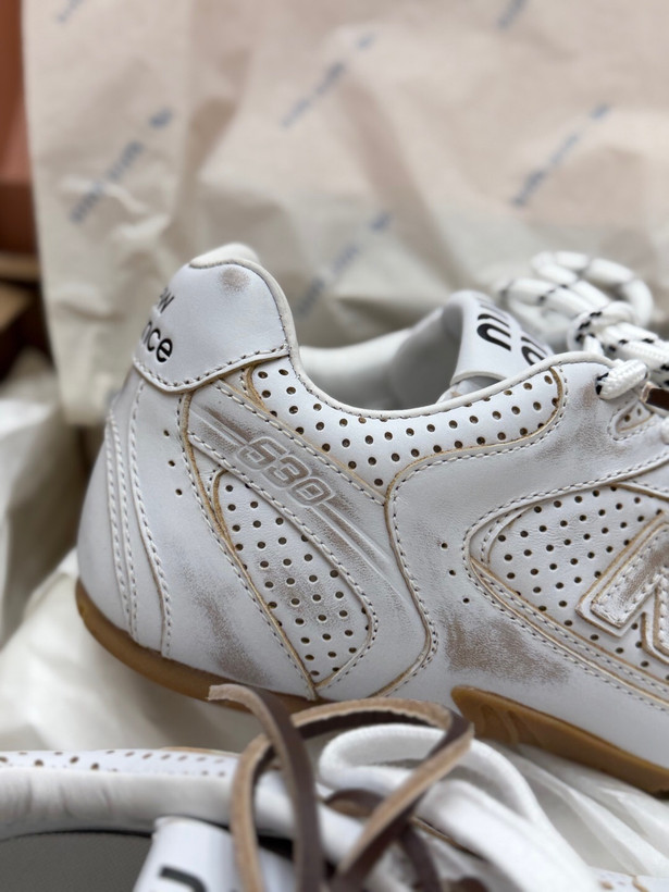 اسنیکر زنانه برند MiuMiu✖️newBalance