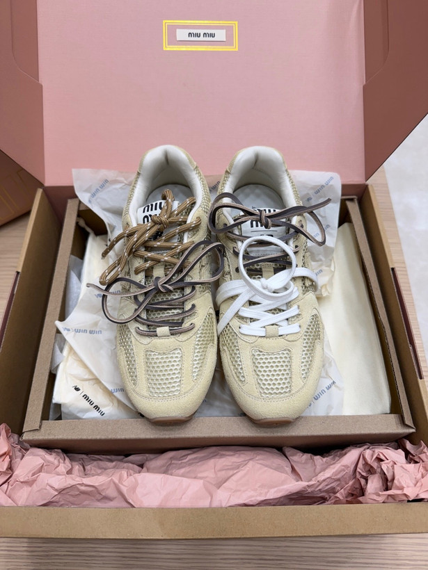 اسنیکر زنانه برند MiuMiu✖️newBalance