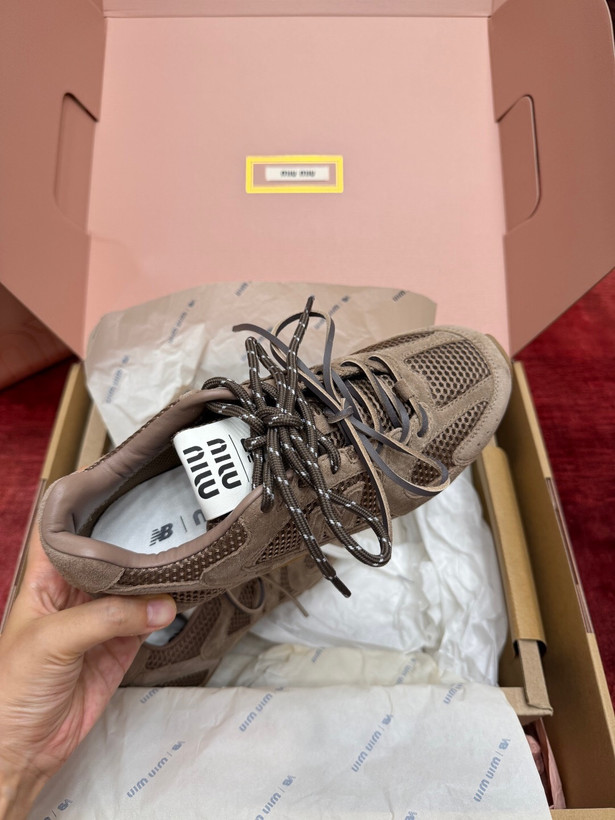 اسنیکر زنانه برند MiuMiu✖️newBalance