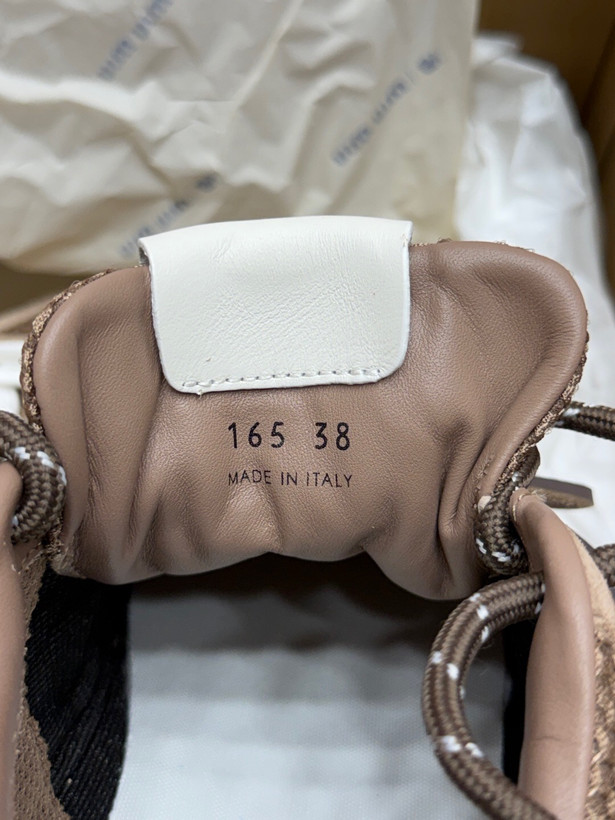 اسنیکر زنانه برند MiuMiu✖️newBalance