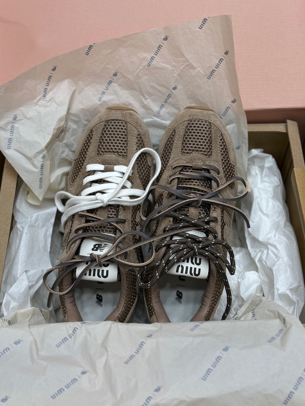 اسنیکر زنانه برند MiuMiu✖️newBalance