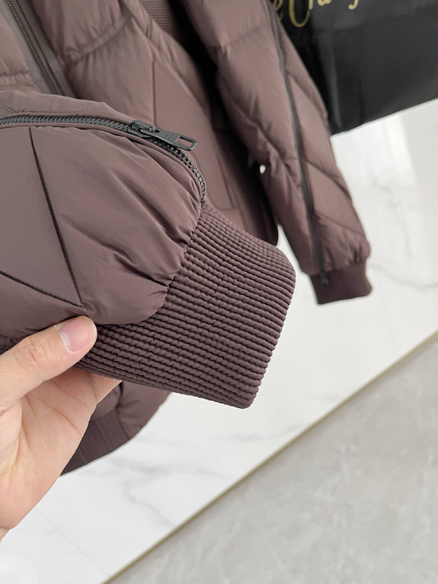 کاپشن برند Louis Vuitton مدل ۲۰۲۶