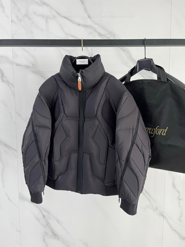 کاپشن برند Louis Vuitton مدل ۲۰۲۶