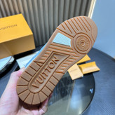 اسنیکر برند Louis Vuitton