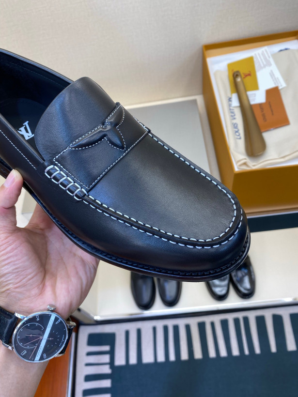 کالج مردانه برند Louis Vuitton