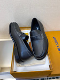 کالج مردانه برند Louis Vuitton