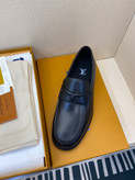 کالج مردانه برند Louis Vuitton