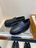 کالج مردانه برند Louis Vuitton