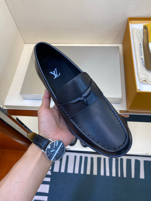 کالج مردانه برند Louis Vuitton