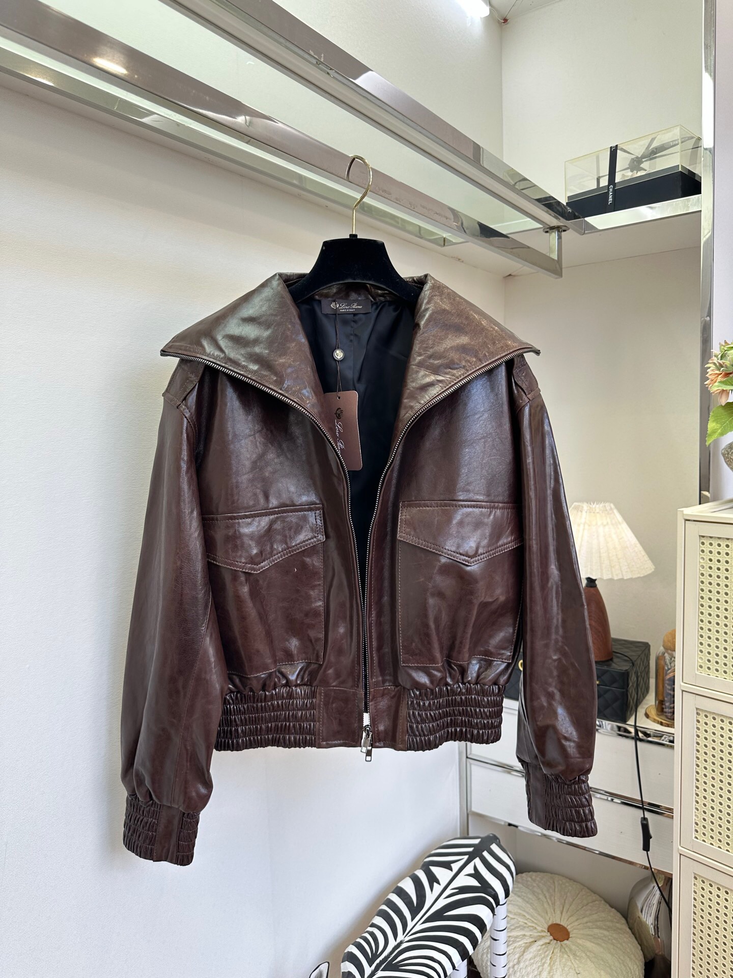 کاپشن چرم زنانه برند Loro Piana